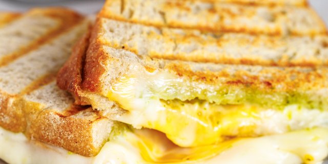 Triple Cheese Sandwich