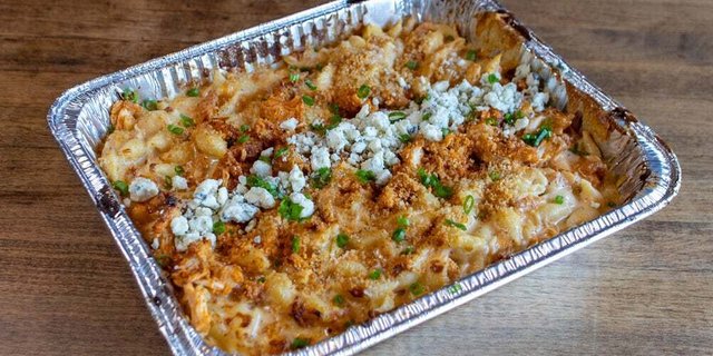 Buffalo Chicken Mac & Cheese