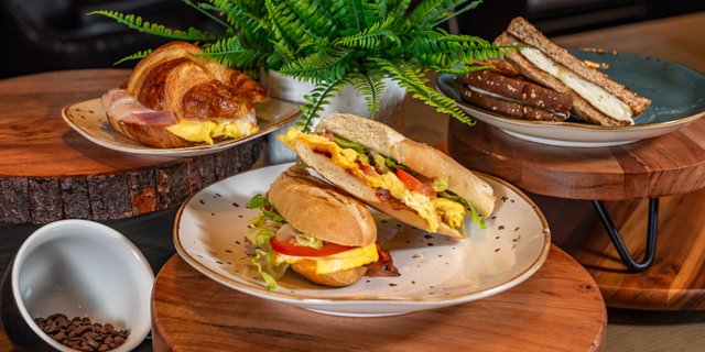 Tray Assortment of Breakfast Sandwich Bites