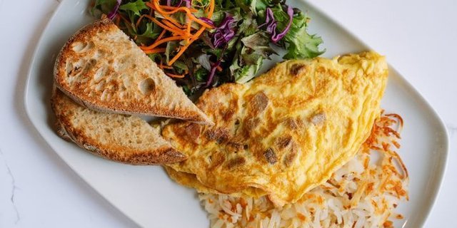 Build-Your-Own Omelet