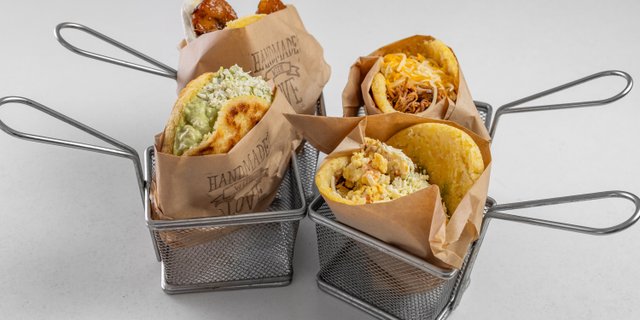 Reina Pepiada Arepa