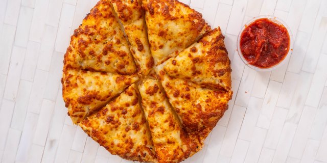 Garlic Cheesy 8" Pie