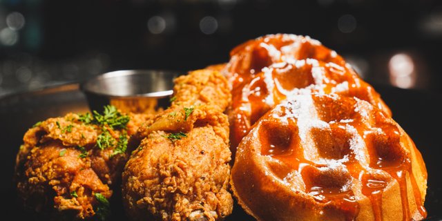 Traditional Chicken & Waffles