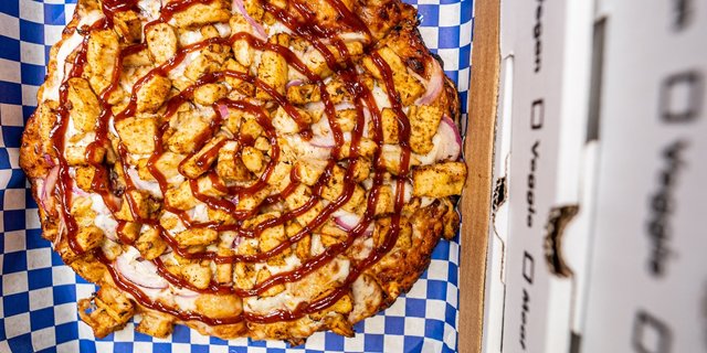 Desi BBQ Grilled Chicken Pizza