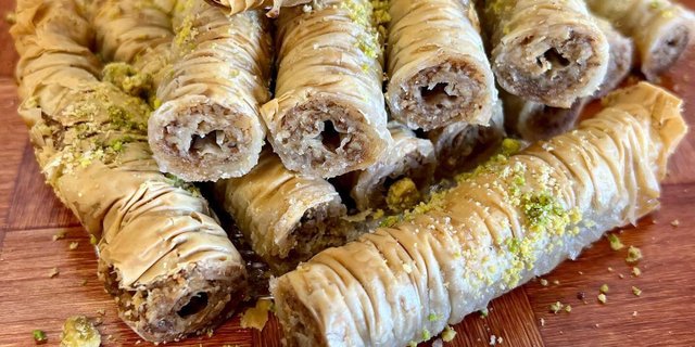 Baklava Rolls