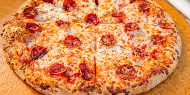 Pepperoni Classic Pizza