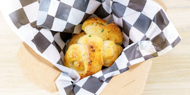 Garlic Knots