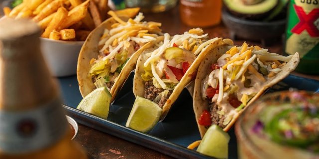Cheeseburger Tacos