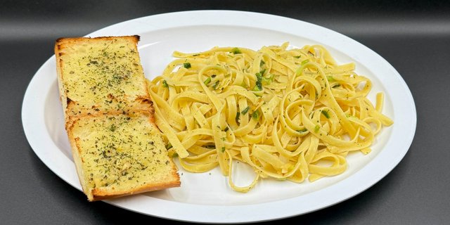 Aglio Olio Pasta