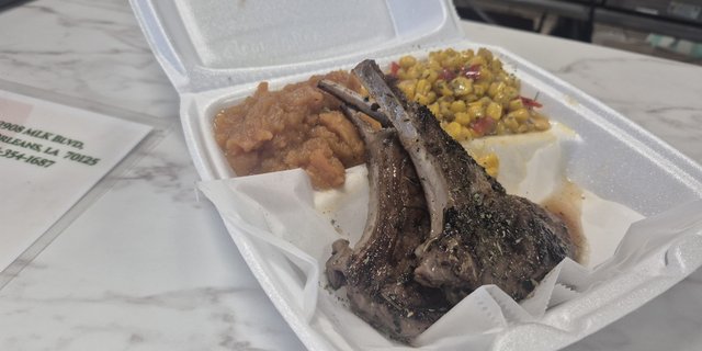 Lamb Chops w/ Mixed Veggies