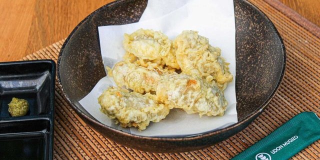 Pork Gyoza Tempura