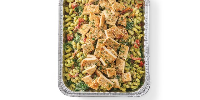 Basil Pesto Cavatappi w/ Grilled Chicken