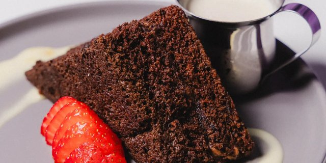Big Ken's Chocolate Cake
