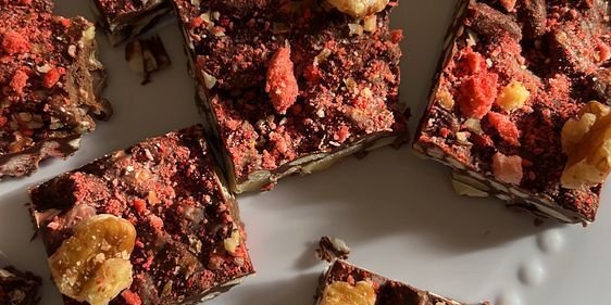 Raw Vegan Carrot Cake Bites