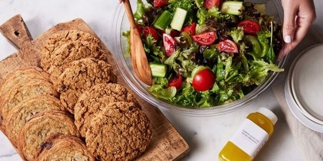 Mixed Greens & Tatte Cookie Box