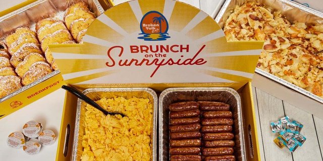 Family-Style Breakfast