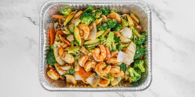 Shrimp with Broccoli (5LB Half Pan)