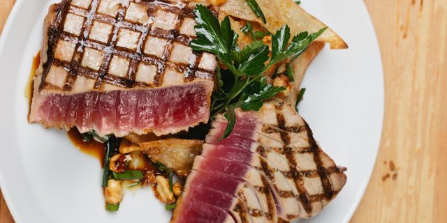 Grilled Yellowfin Tuna
