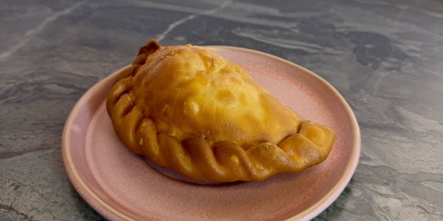 Hawaiian Empanada