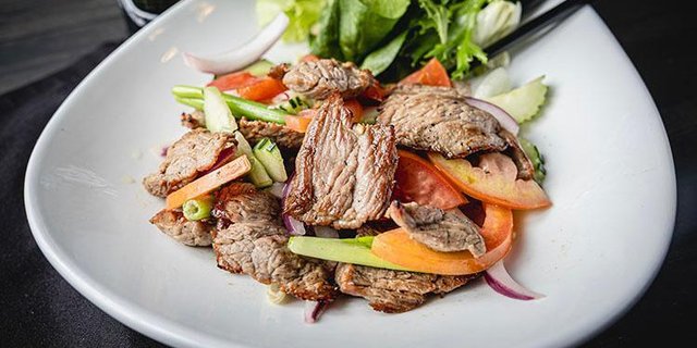 Yum Nuah Salad