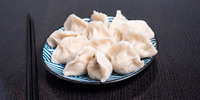 Green Chive Dumpling w/ Egg