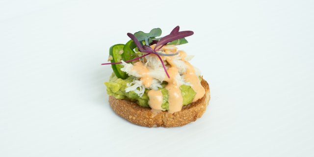 Spicy Crab & Avocado Mini Toasts