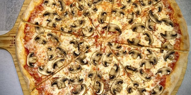 Mushroom Pizza