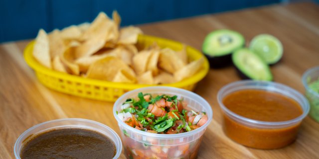 Chips & Salsa