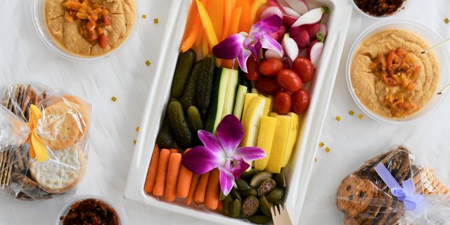 The Veggie & Hummus PartyBoards
