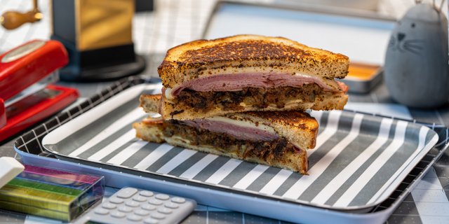 Havana Ohh, Na-Na Cubano Sandwich