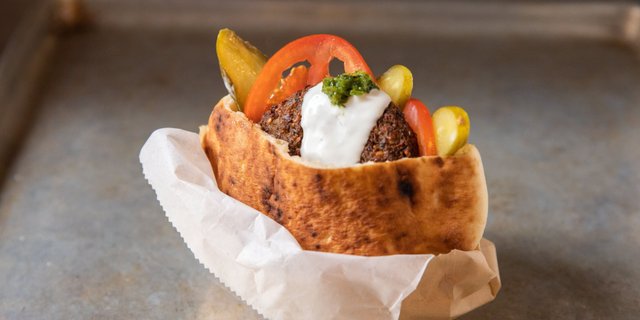 Falafel Burger