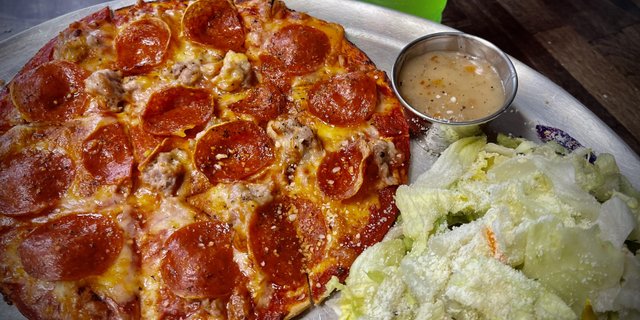 1-Topping Pizza Boxed Lunch