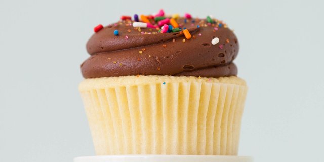 Top Hat Cupcake