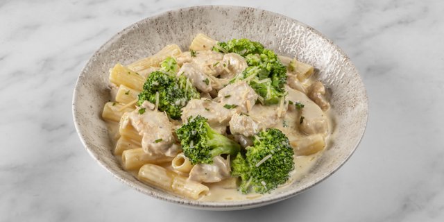 Ziti, Chicken & Broccoli
