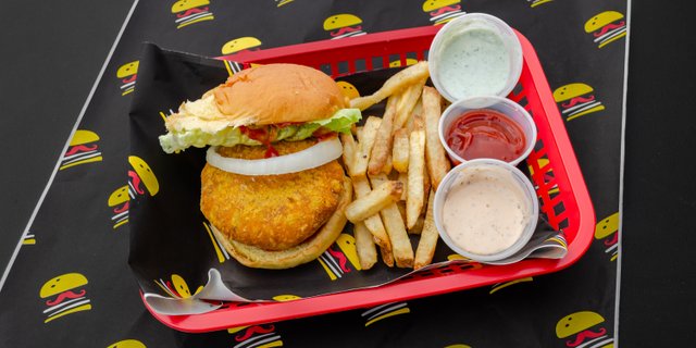 Aloo Tikki Burger Combo