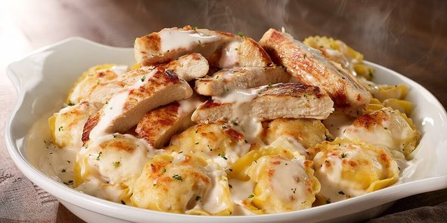 Chicken Tortelloni Alfredo