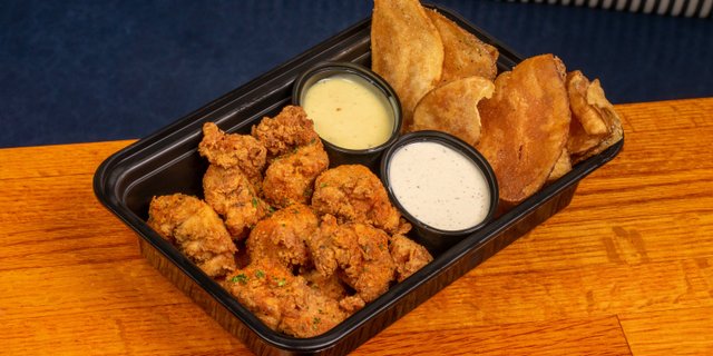 Classic Popcorn Chicken Boxed Lunch