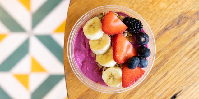 Bowl-Your-Own Batido Bowl