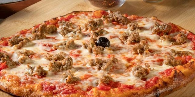 Meatball Ricotta Pizza