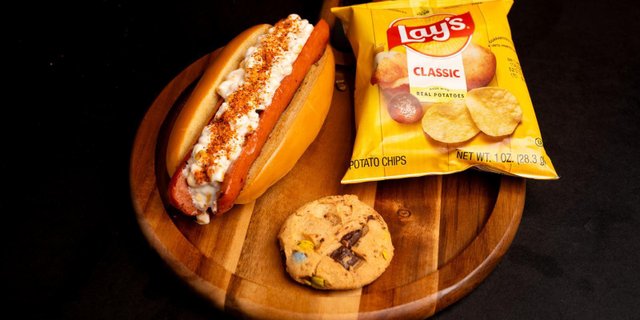 Cornado All-Beef Hot Dog Box