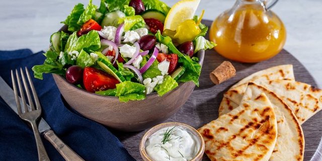 Greek Salad Boxed Lunch