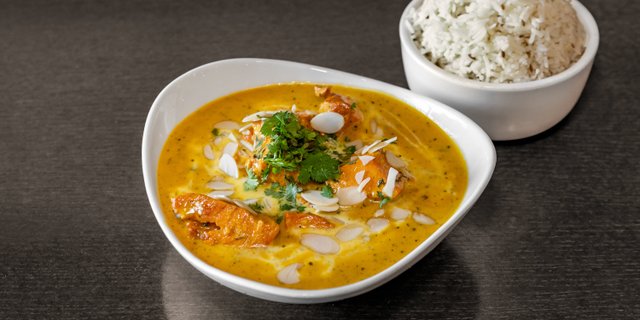 Murg Awadi Korma