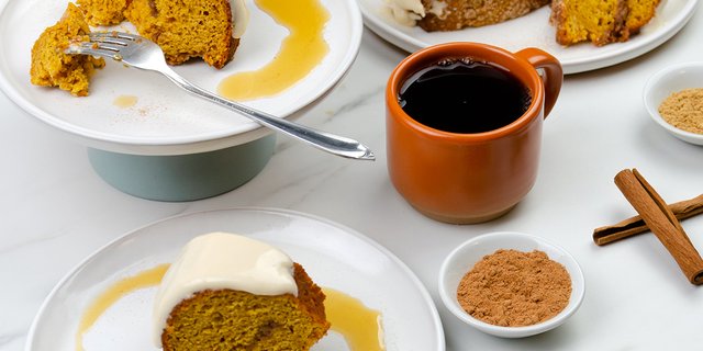 Pumpkin Spice Coffee Cake with Maple Icing