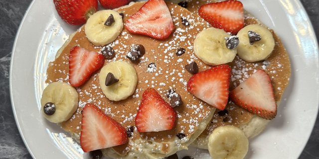 Choco Berry Pancake