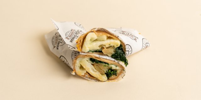 Spinach, Sweet Potato & Red Roasted Hummus Wrap