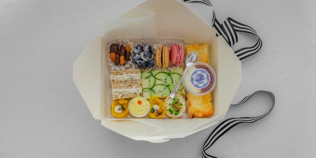 Gluten-Free Vegetarian Afternoon Tea Box