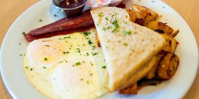 Egg Breakfast Combo