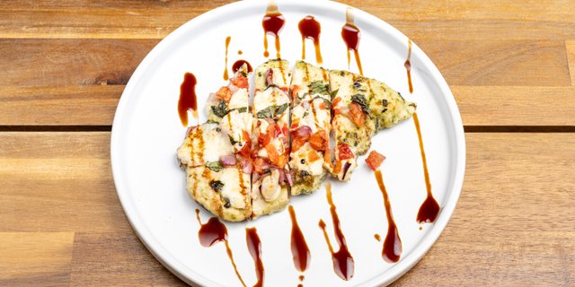 Caprese Chicken