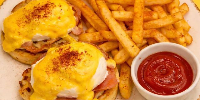 Lox Benedict