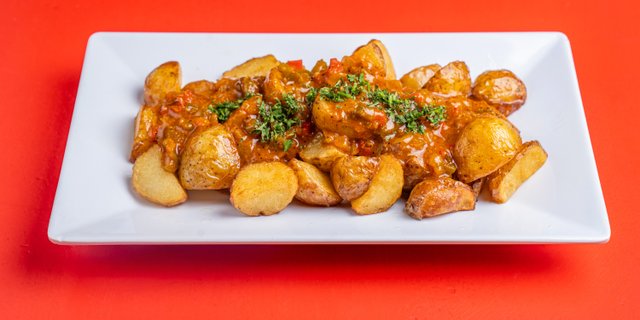 Patatas Bravas Tray